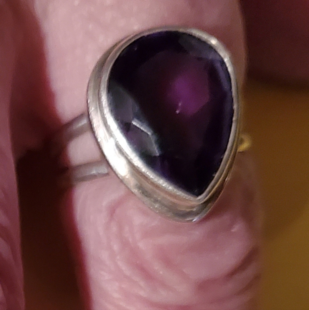 Sterling Silver Teardrop Amethyst Ring - Deep Purple